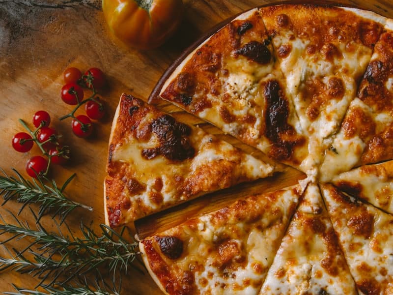 Pizza pepperoni (mediana)